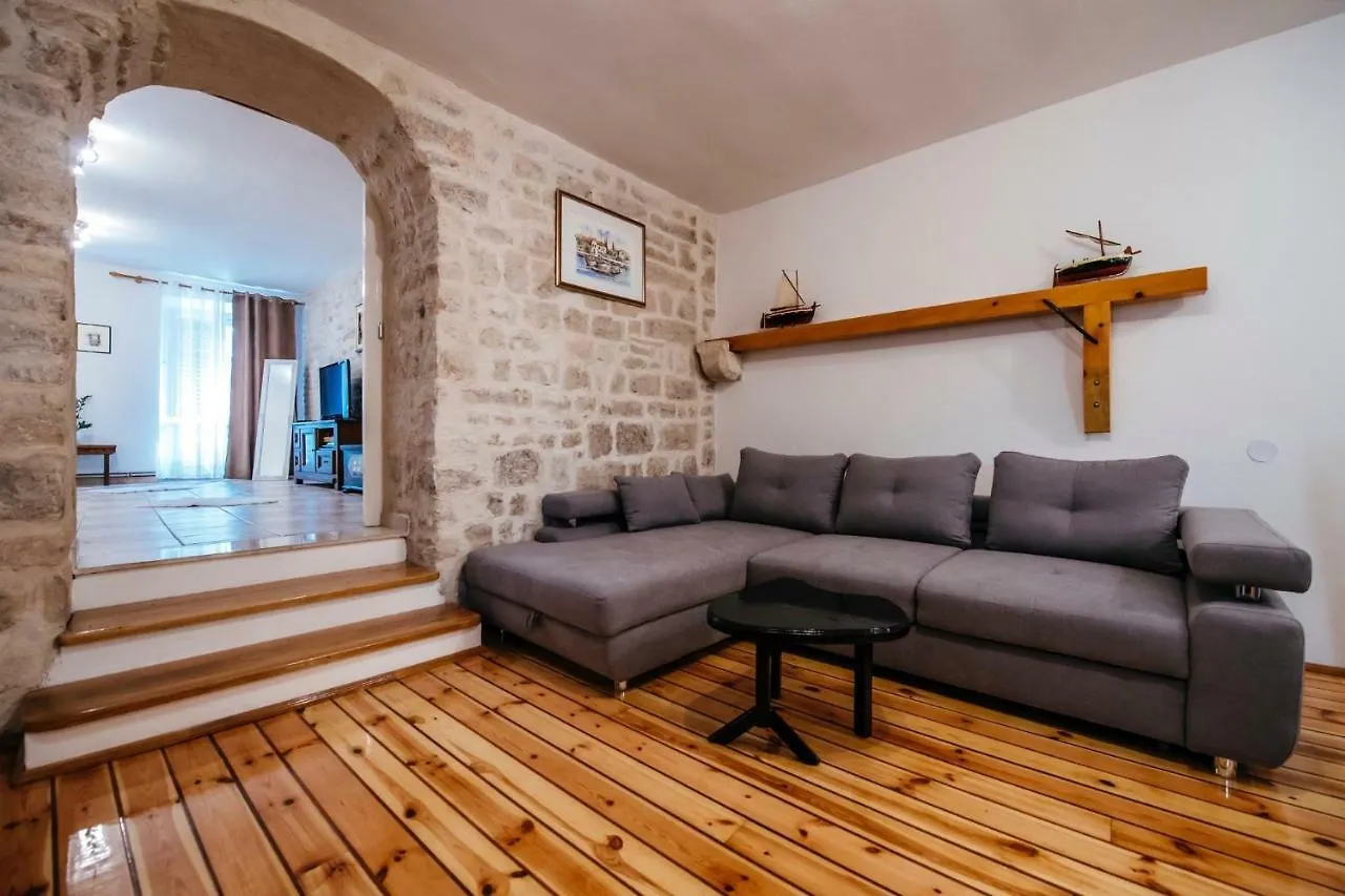 Ferienwohnung Heart Of Town Zadar Apartment